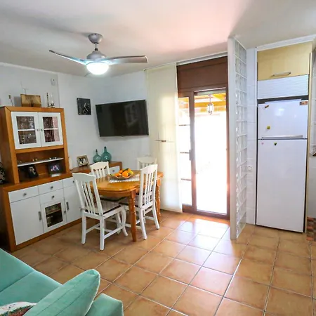 2 Bedroom House Anubis Only Families Holiday home *